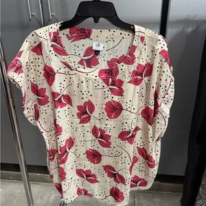 CAbi Women's Short Sleeve Top - Red Floral on Cream